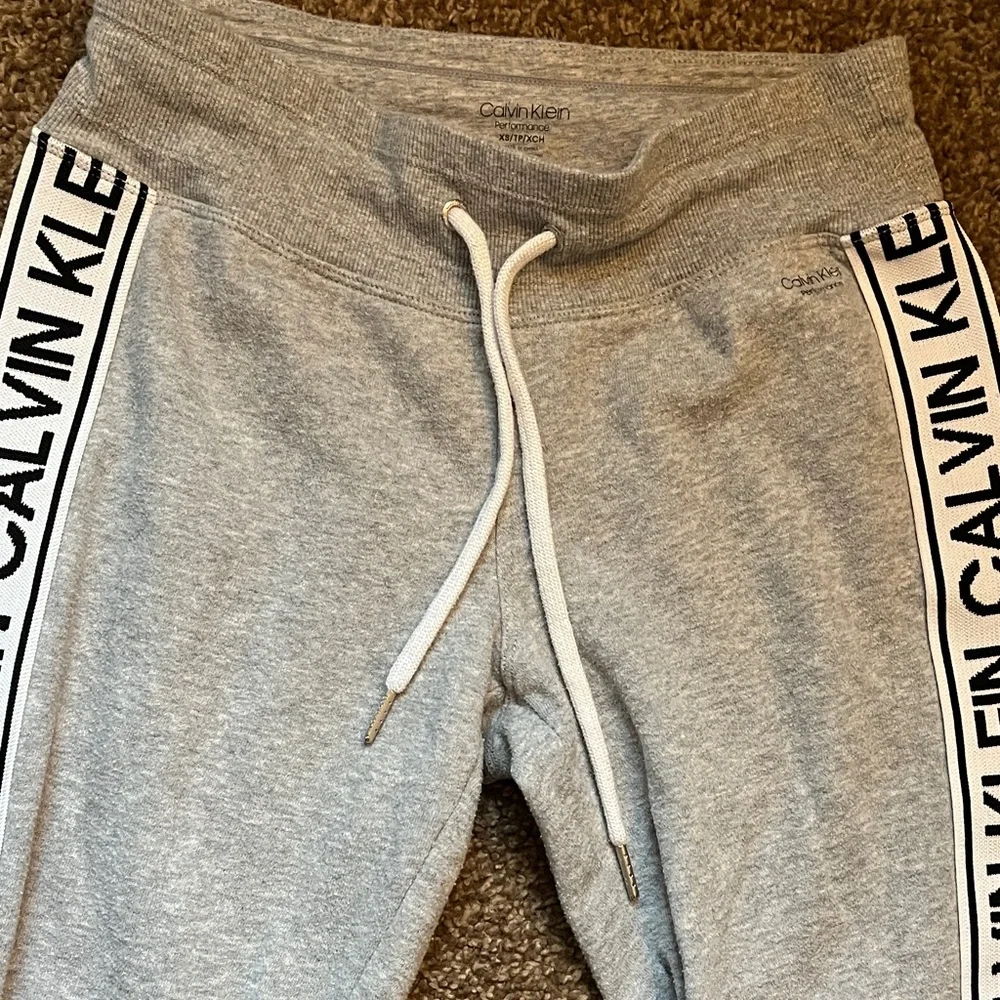 Calvin Klein Light Gray Sweatsuit - Picture 8 of 10